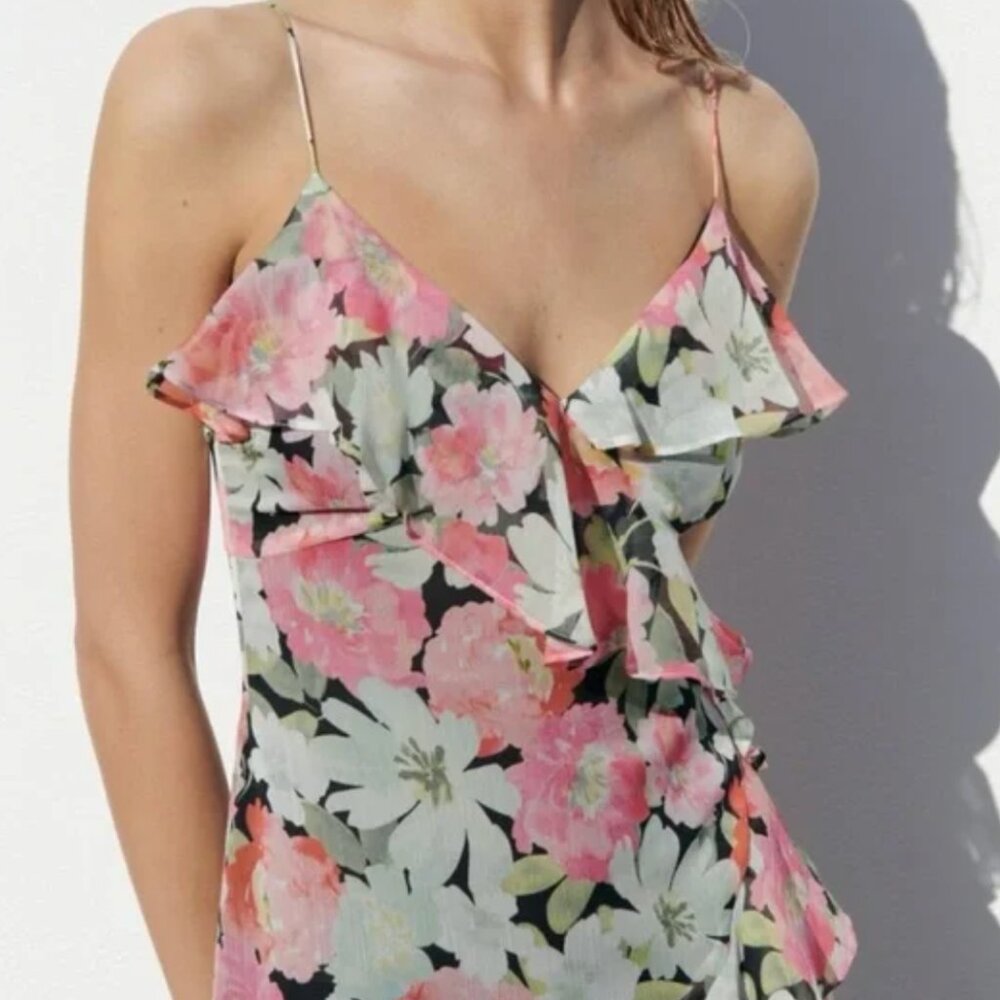 🌸 ZARA Floral Ruffle Dress – Size Small 🌸